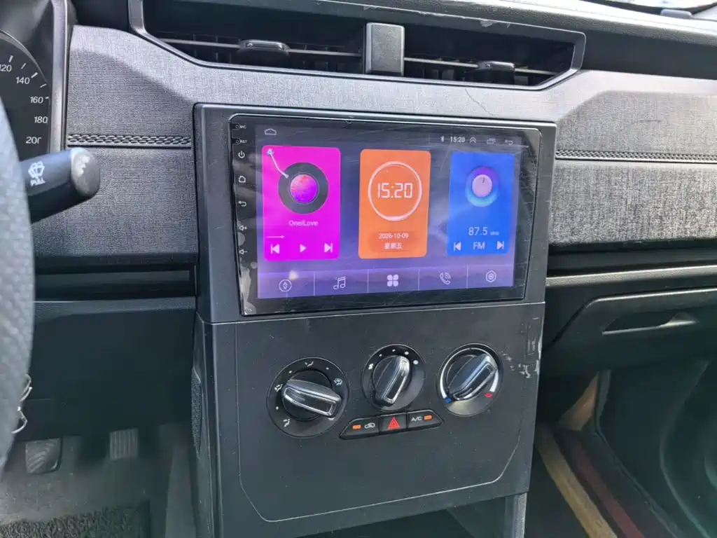 Wuling Hongguang PLUS — миниатюра 13