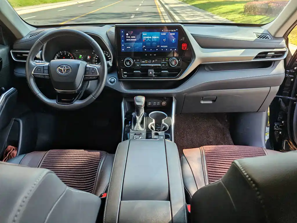 Toyota Highlander — миниатюра 11