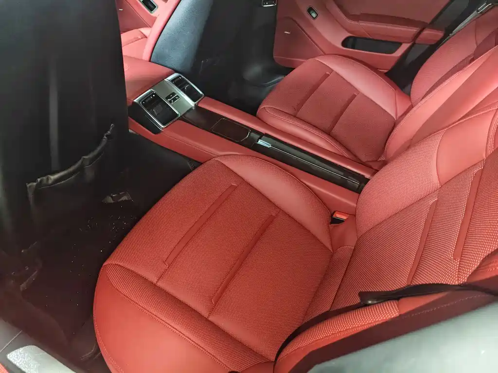 Porsche Panamera — миниатюра 12