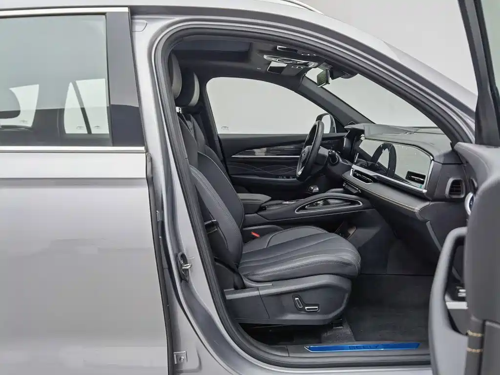 Geely Xingyue L — миниатюра 23