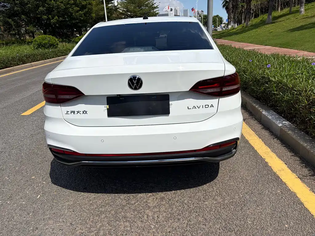 Volkswagen Lavida — миниатюра 15