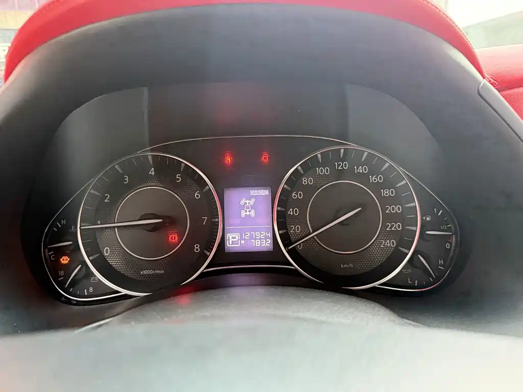Nissan Patrol — миниатюра 18