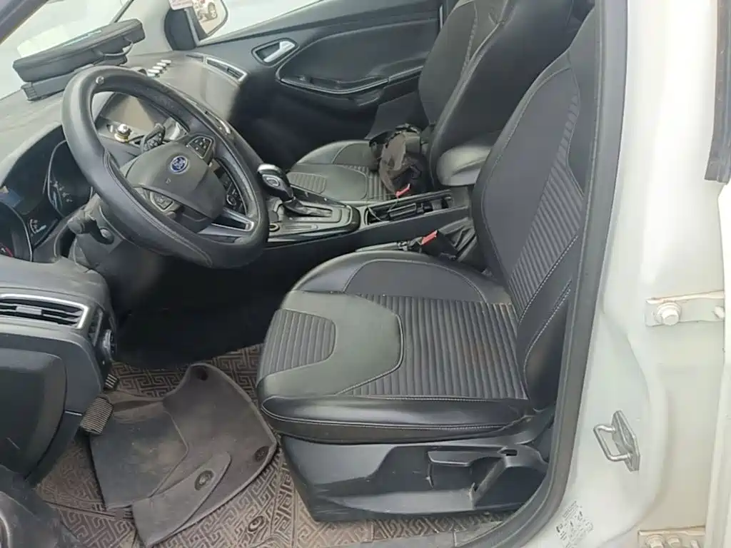 Ford Focus — миниатюра 15