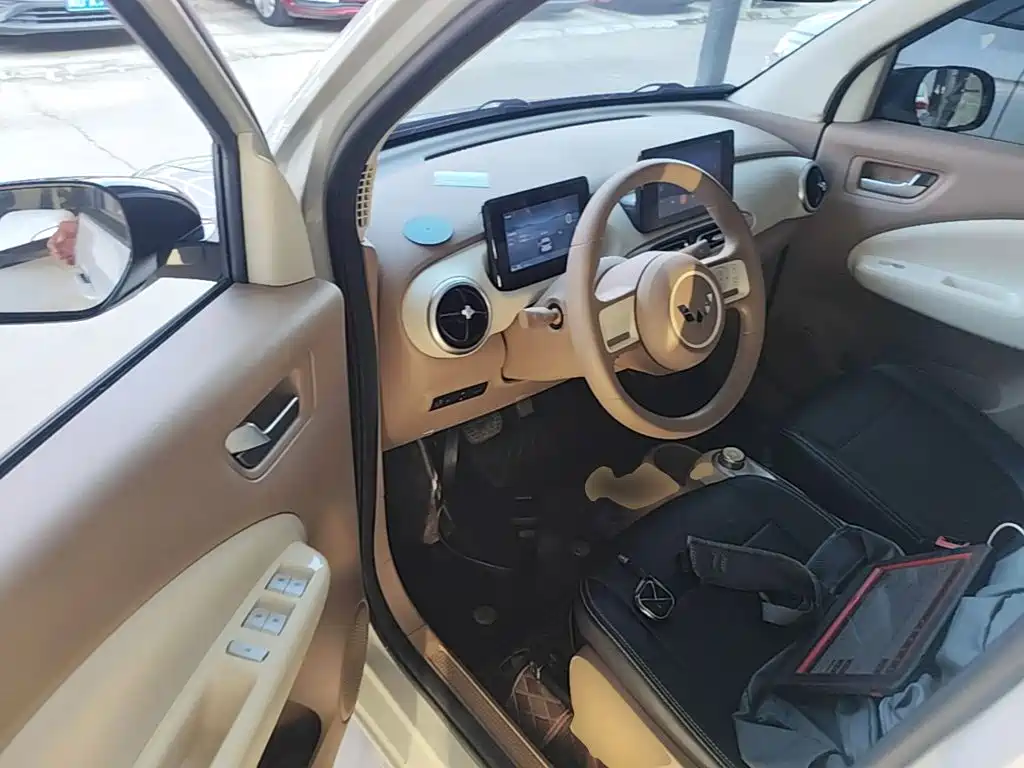 Wuling MINIEV — миниатюра 16