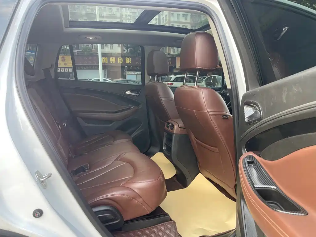 Buick Envision Plus — миниатюра 13