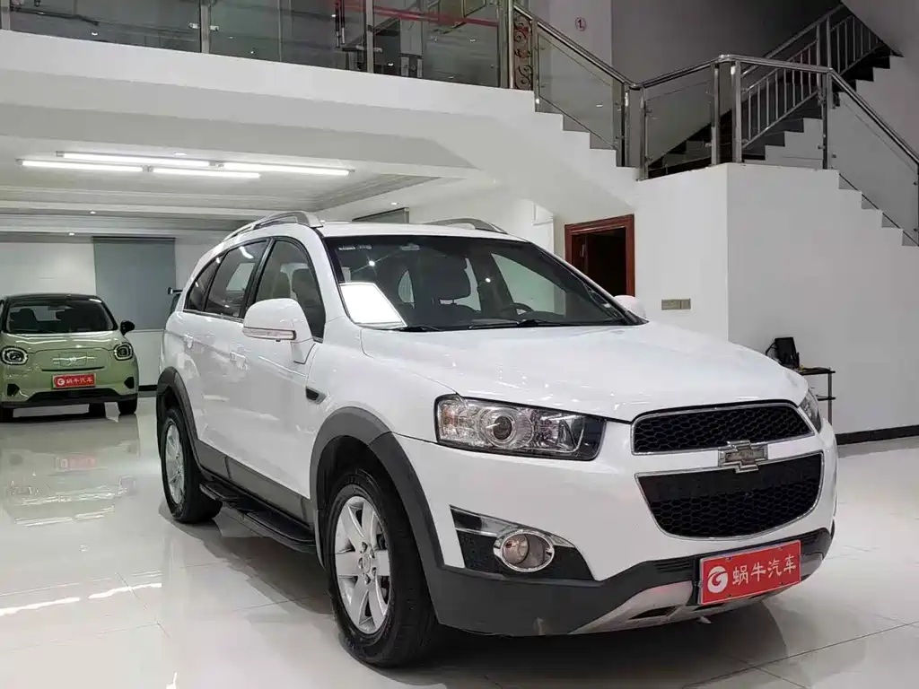 Chevrolet Captiva — миниатюра 3