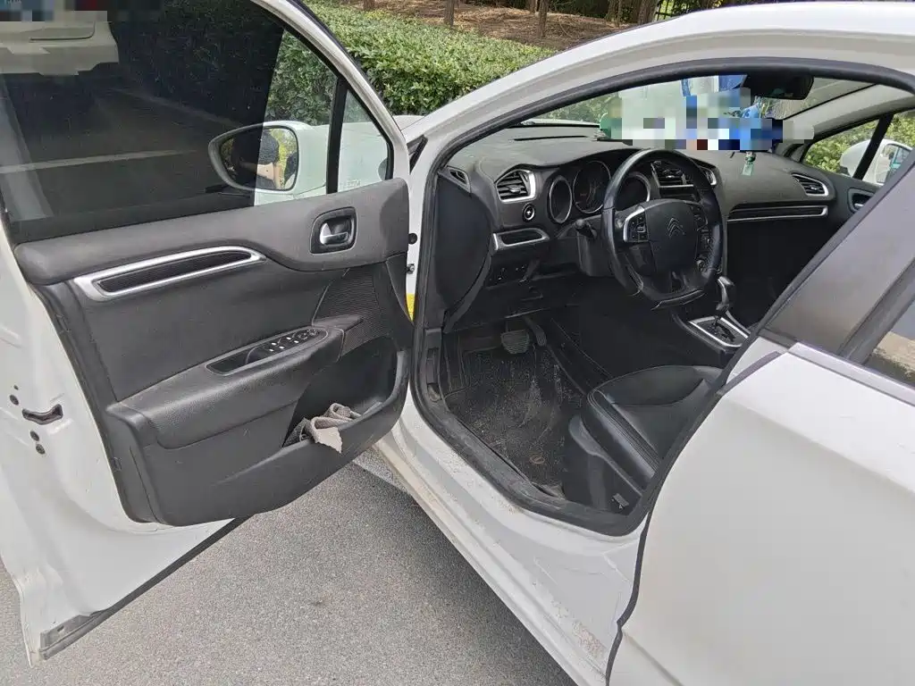 Citroen C4L — миниатюра 17