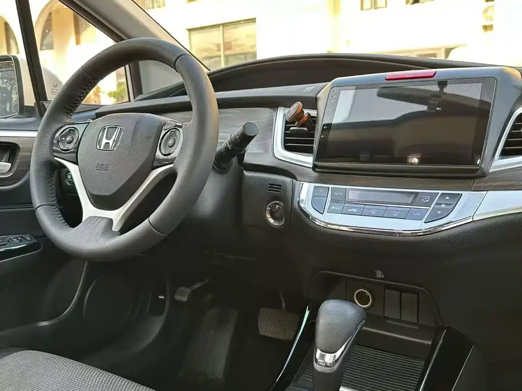 Honda Jade — миниатюра 6