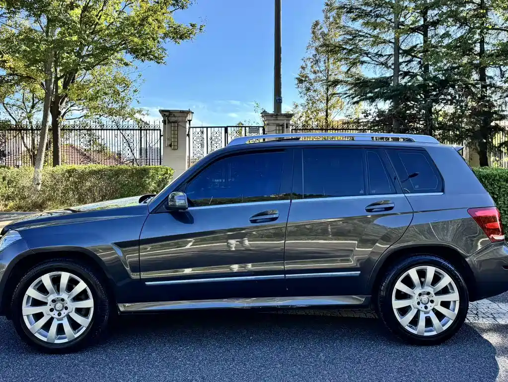 Mercedes-Benz GLK-Class (Import) — миниатюра 3