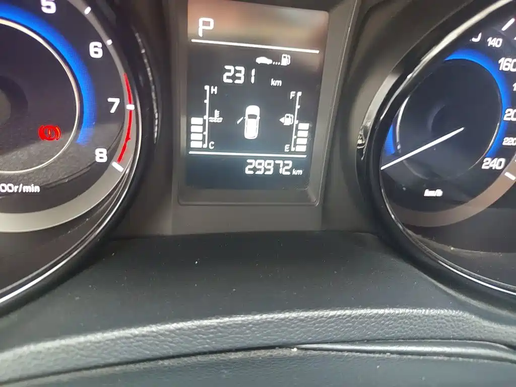 Changan CS15 — миниатюра 5