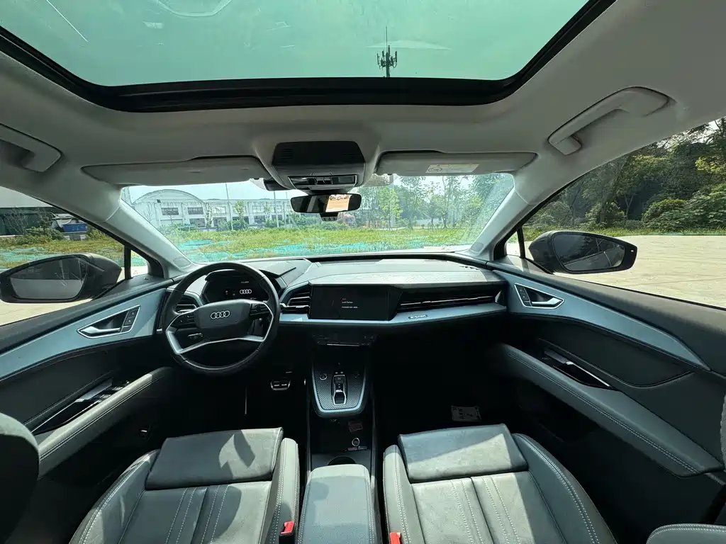 Audi Q5 e-tron — миниатюра 6