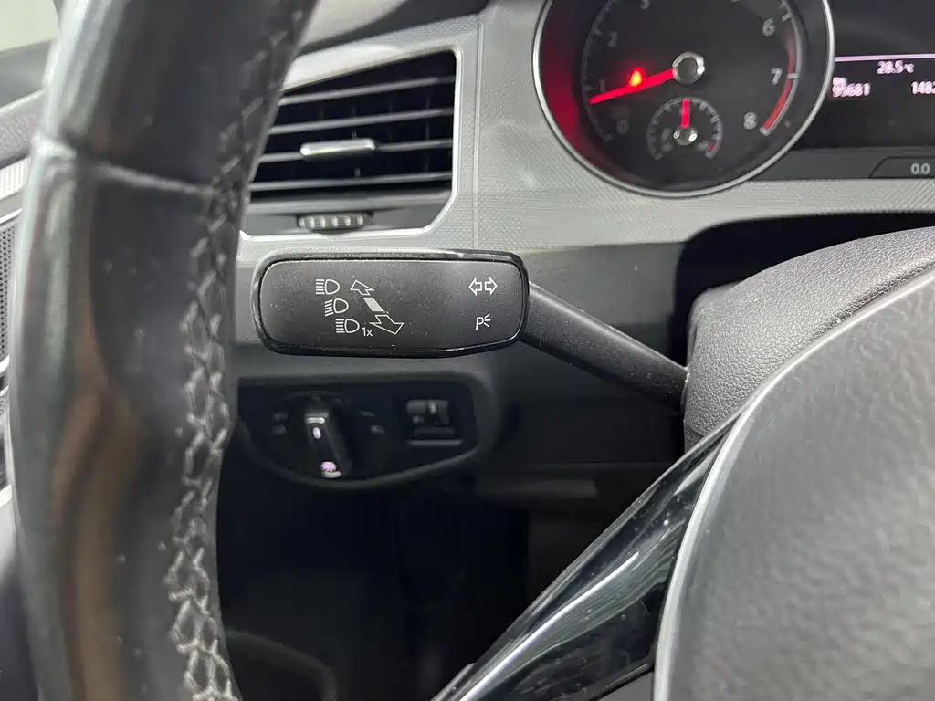 Volkswagen Golf Sportsvan — миниатюра 16