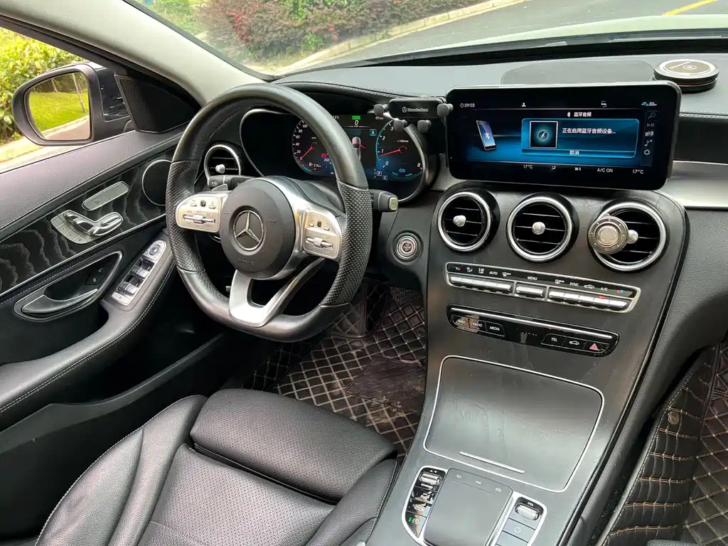 Mercedes-Benz C-Class — миниатюра 12