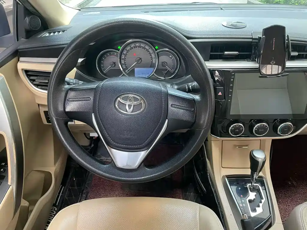 Toyota Corolla — миниатюра 6
