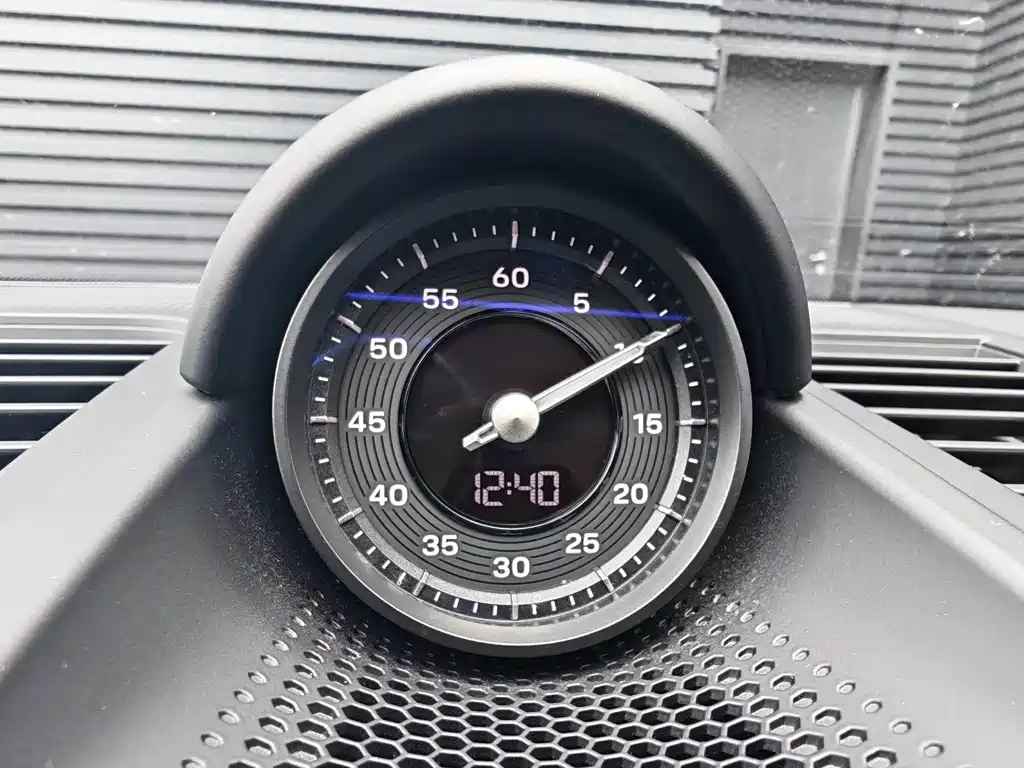 Porsche Panamera — миниатюра 23