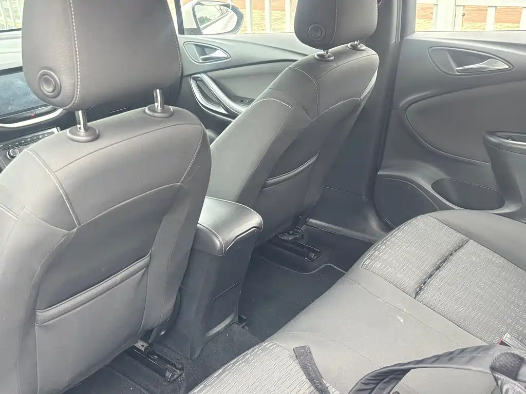 Buick Verano — миниатюра 4
