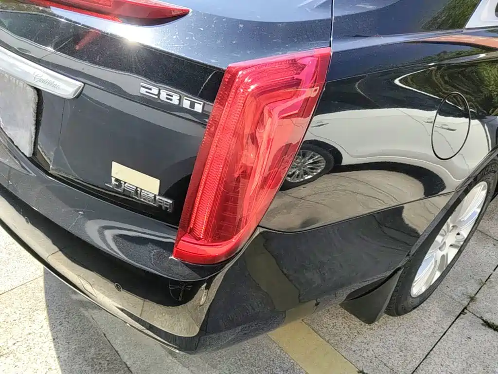 Cadillac XTS — миниатюра 8