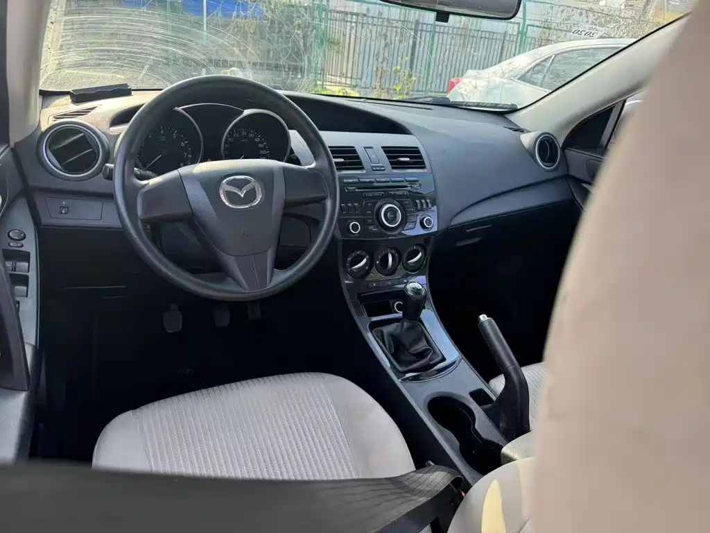 Mazda 3 Xingcheng — миниатюра 13