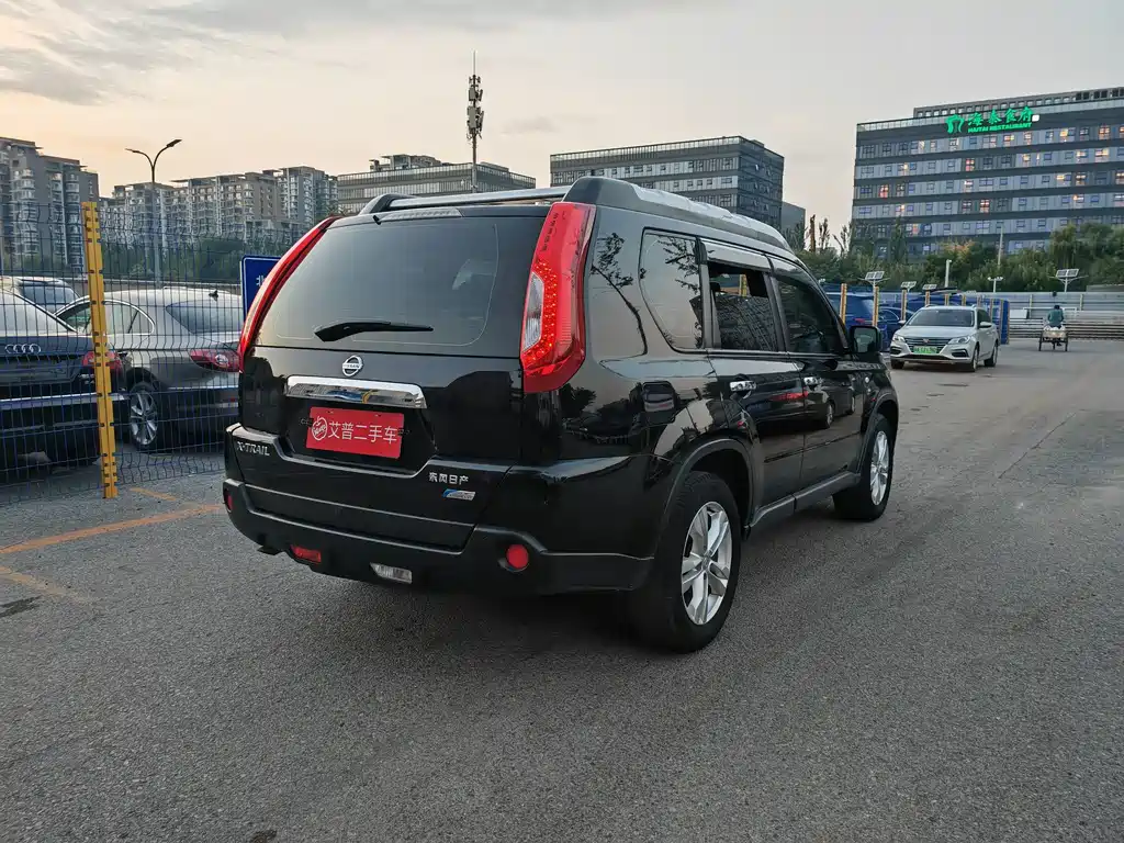 Nissan X-Trail — миниатюра 14