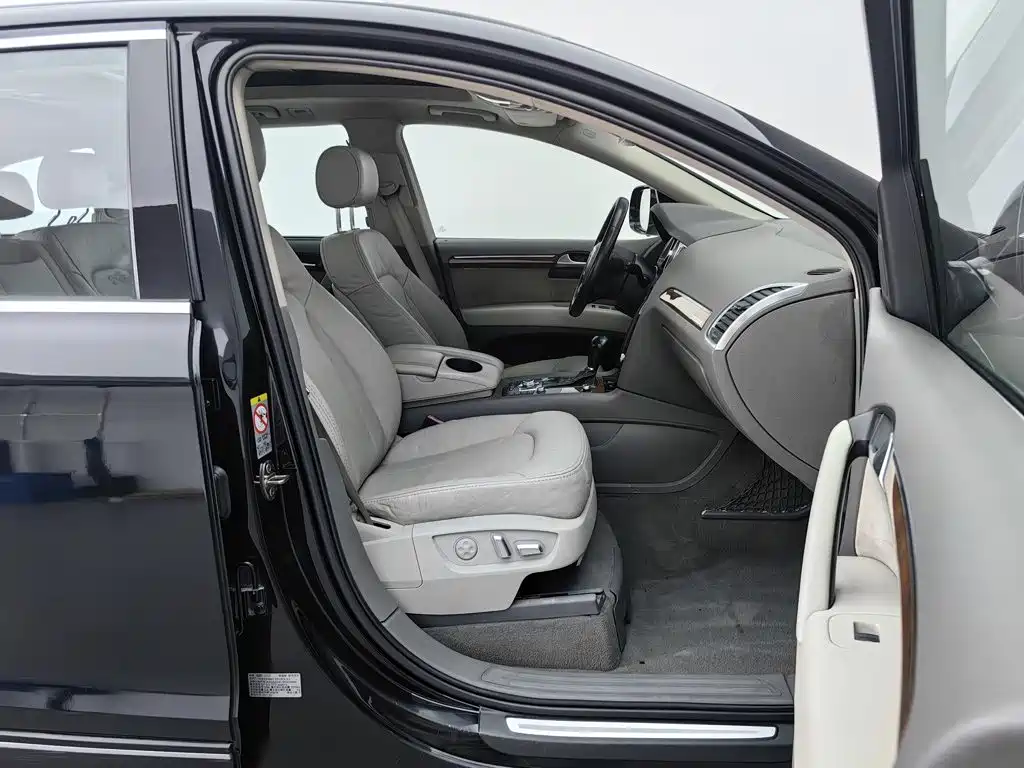 Audi Q7 — миниатюра 23
