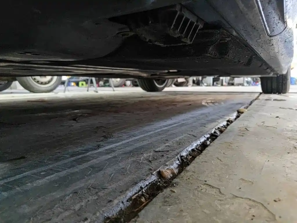 BMW 5 Series — миниатюра 19