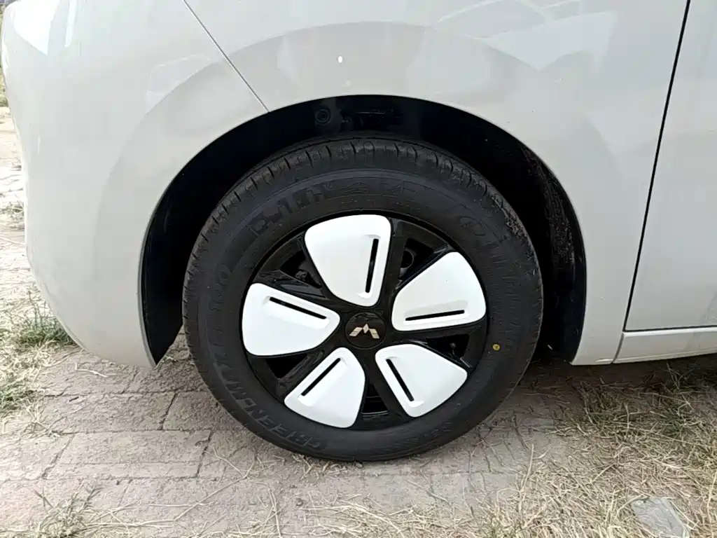 Wuling MINIEV — миниатюра 23