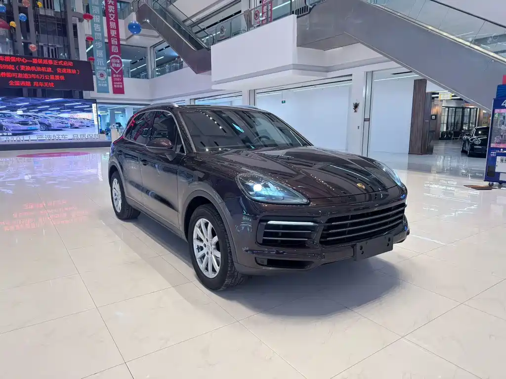 Porsche Cayenne — миниатюра 3