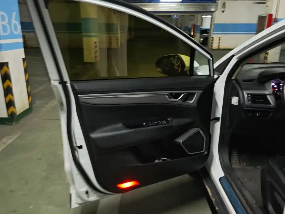 Geely Emgrand GS — миниатюра 7