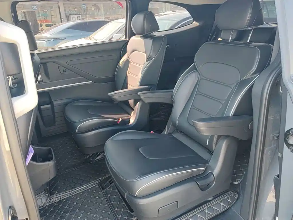 Hyundai Custo — миниатюра 17