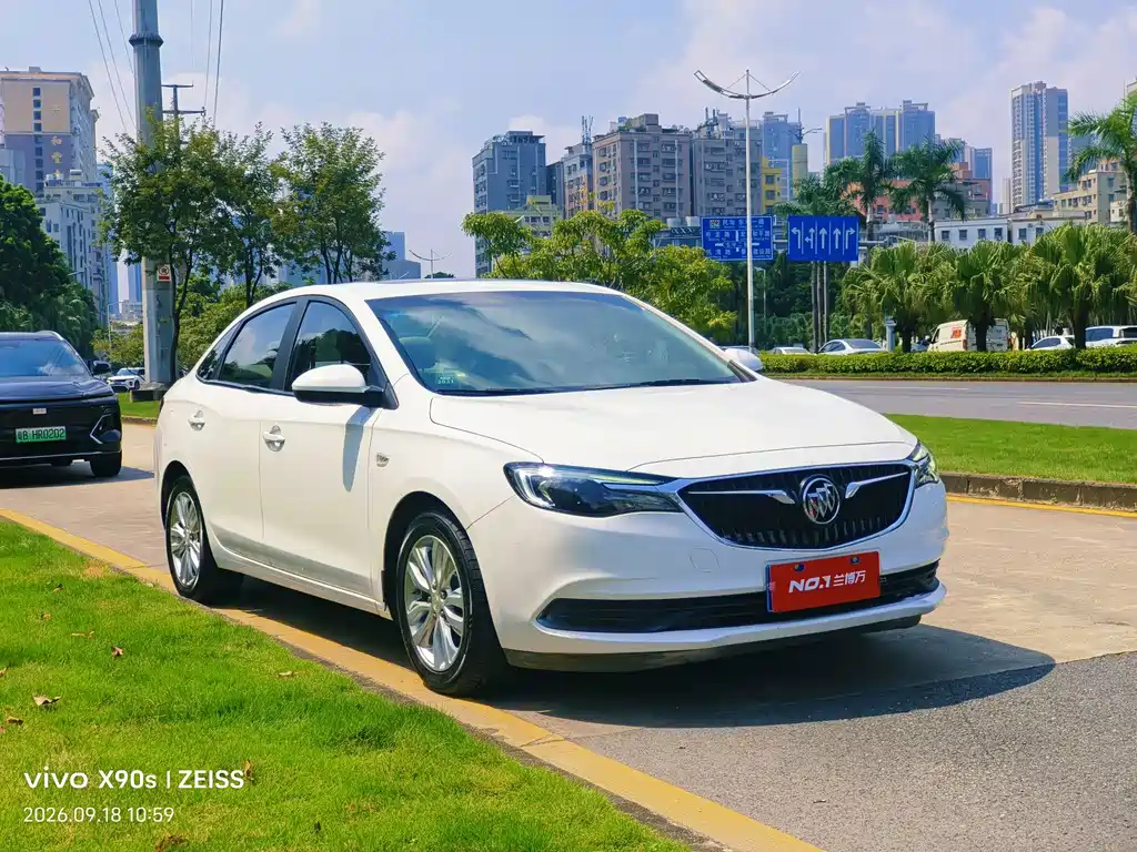 Buick Excelle — миниатюра 10