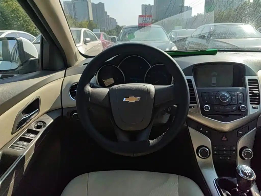 Chevrolet Cruze — миниатюра 9