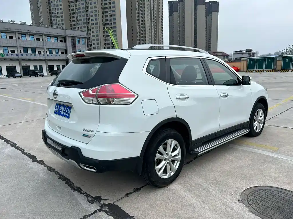 Nissan X-Trail — миниатюра 5