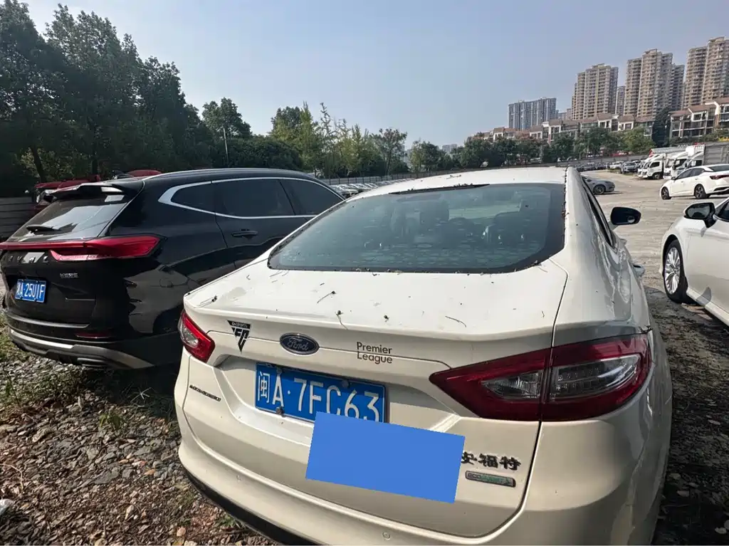 Ford Mondeo — миниатюра 9