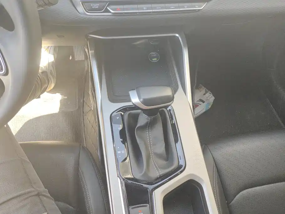 Geely Emgrand — миниатюра 16
