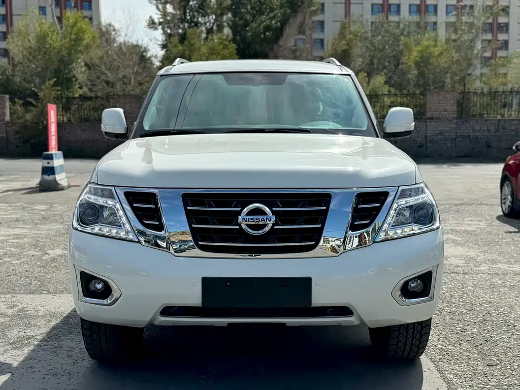 Nissan Patrol — миниатюра 2