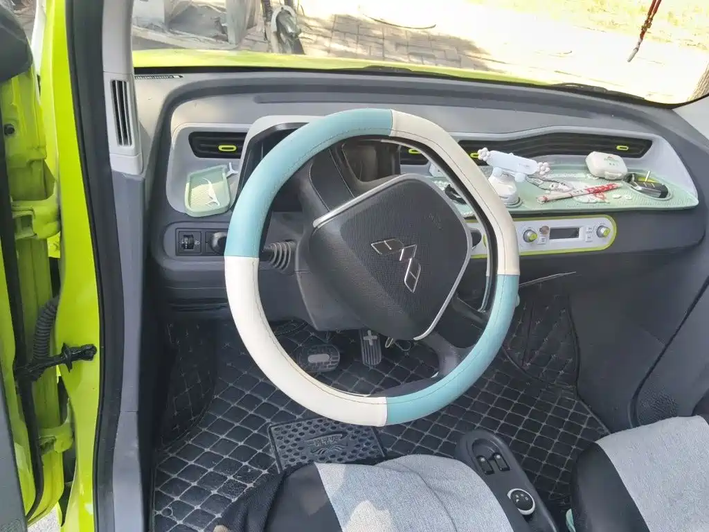 Wuling MINIEV — миниатюра 11