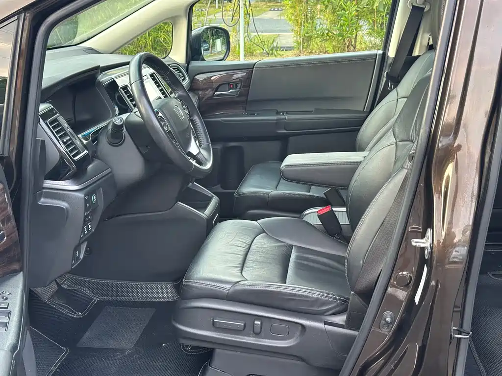 Honda Elysion — миниатюра 4