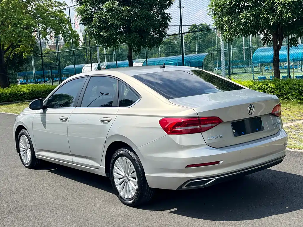 Volkswagen Lavida — миниатюра 5