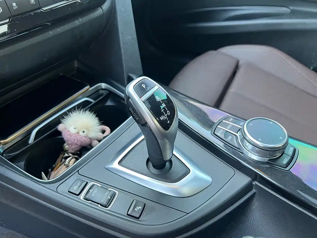 BMW 3 Series — миниатюра 9