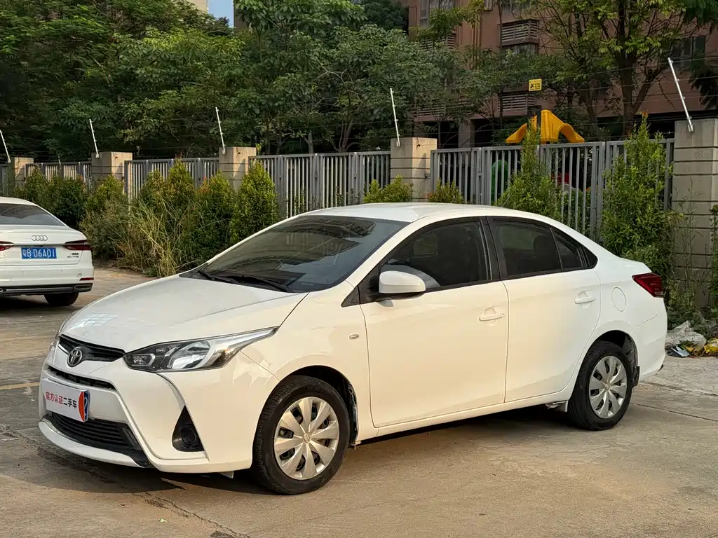 Toyota Yaris L 2019