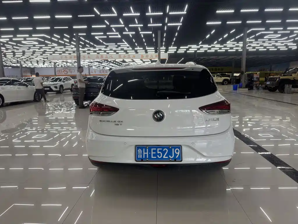 Buick Excelle — миниатюра 12