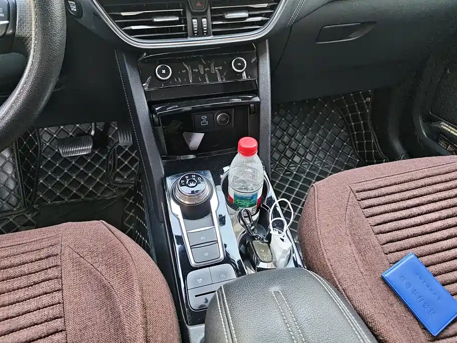 Ford Escape — миниатюра 16