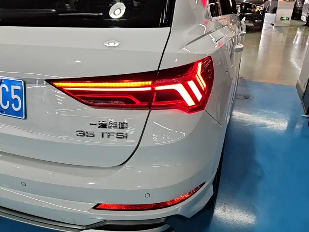 Audi Q3 — миниатюра 8