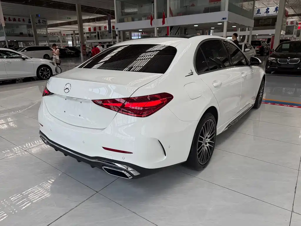 Mercedes-Benz C-Class — миниатюра 4