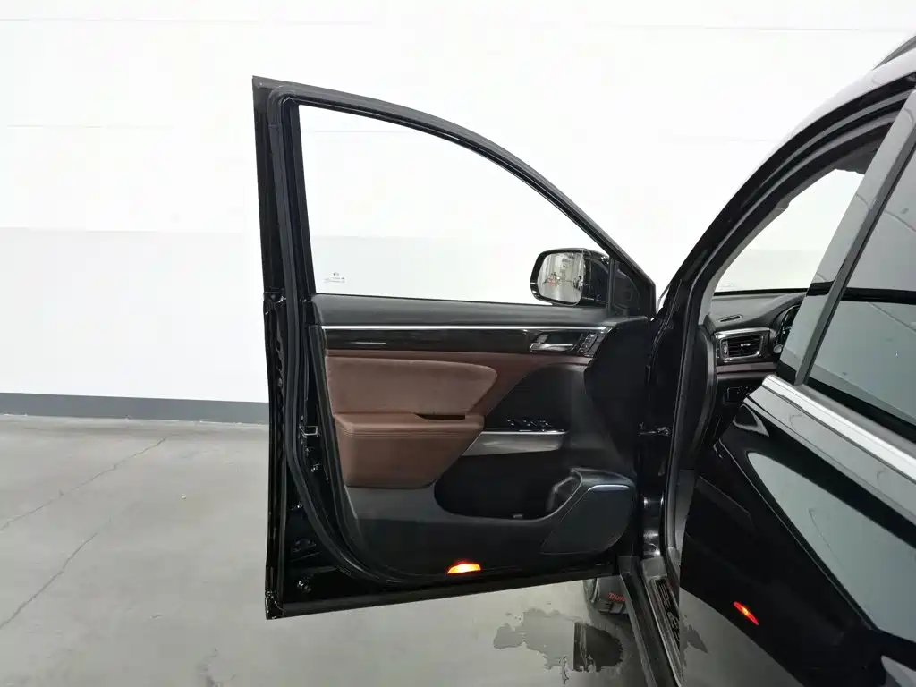 GAC Motor Trumpchi GS8 — миниатюра 8