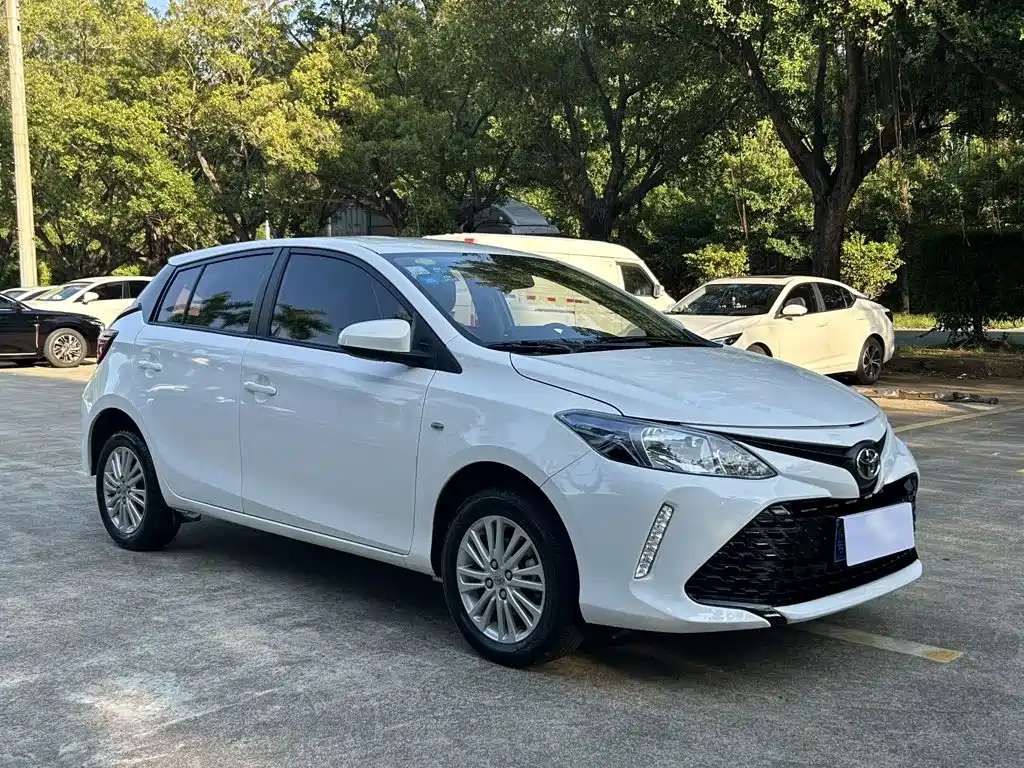 Toyota Vios FS — миниатюра 3