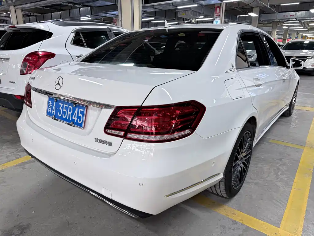 Mercedes-Benz E-Class — миниатюра 19