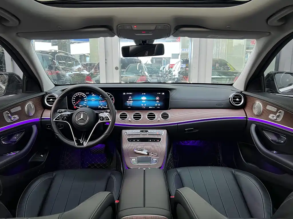 MERCEDES-BENZ E CLASS