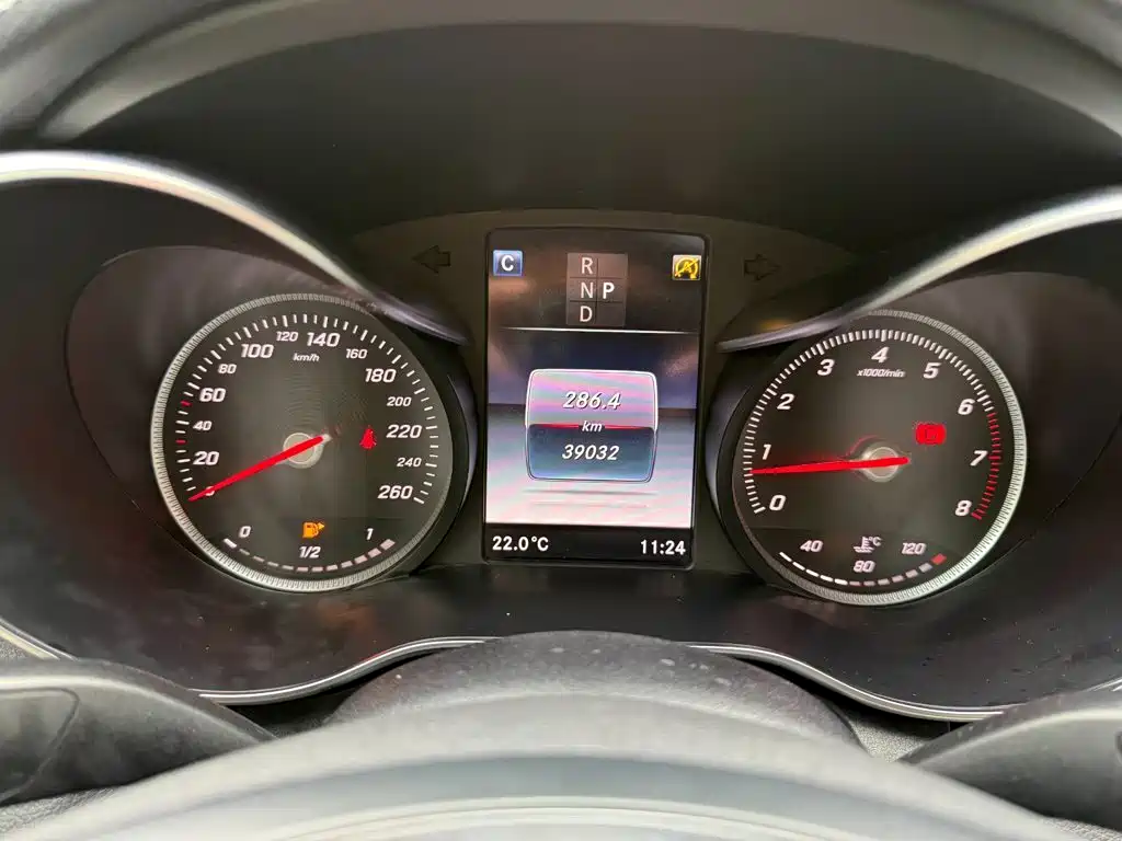Mercedes-Benz C-Class — миниатюра 8