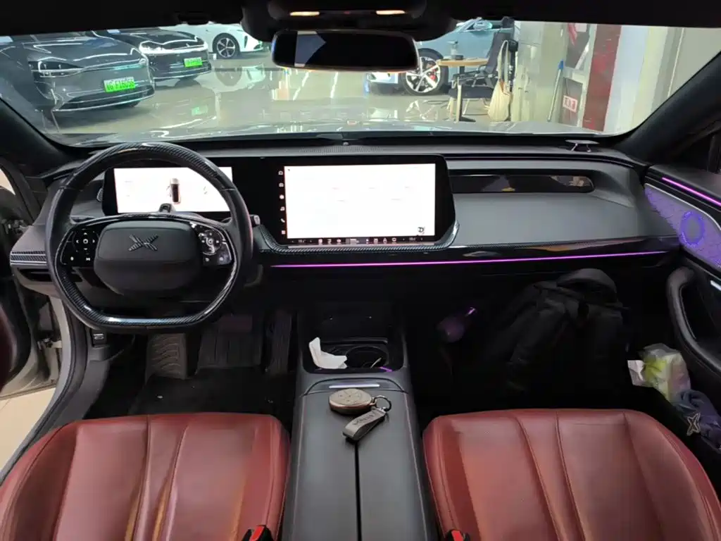 XPeng P7 — миниатюра 10